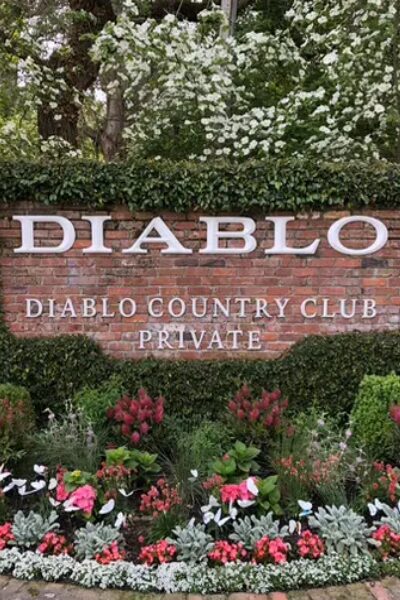 Diablo Country Club Private signage on brick wall